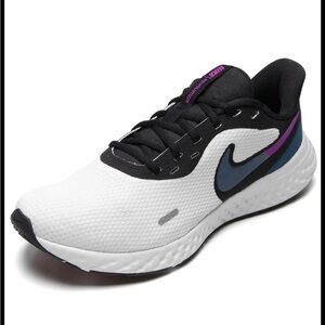 Nike Women's White, Black, and Purple Athletic Shoes